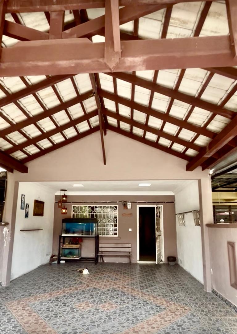 FOR SALE Terrace House in Bandar Tasik Puteri - photo 2