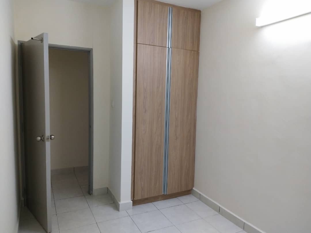 New partly furn FREEHOLD MASRECA 19 APT, CYBERJAYA - photo 4
