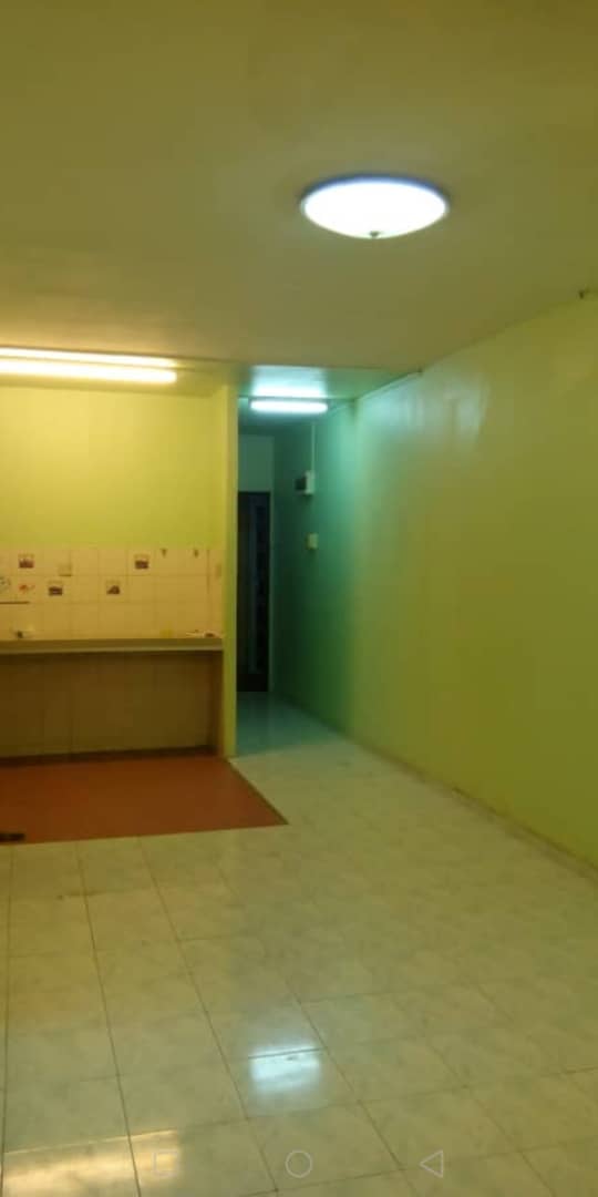 1st floor Renovated Harmoni Apartment Flat damansa - photo 2