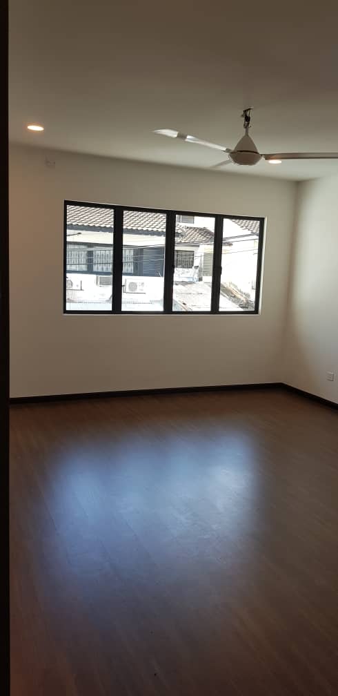 2storey renovated terrace taman melawati - photo 4