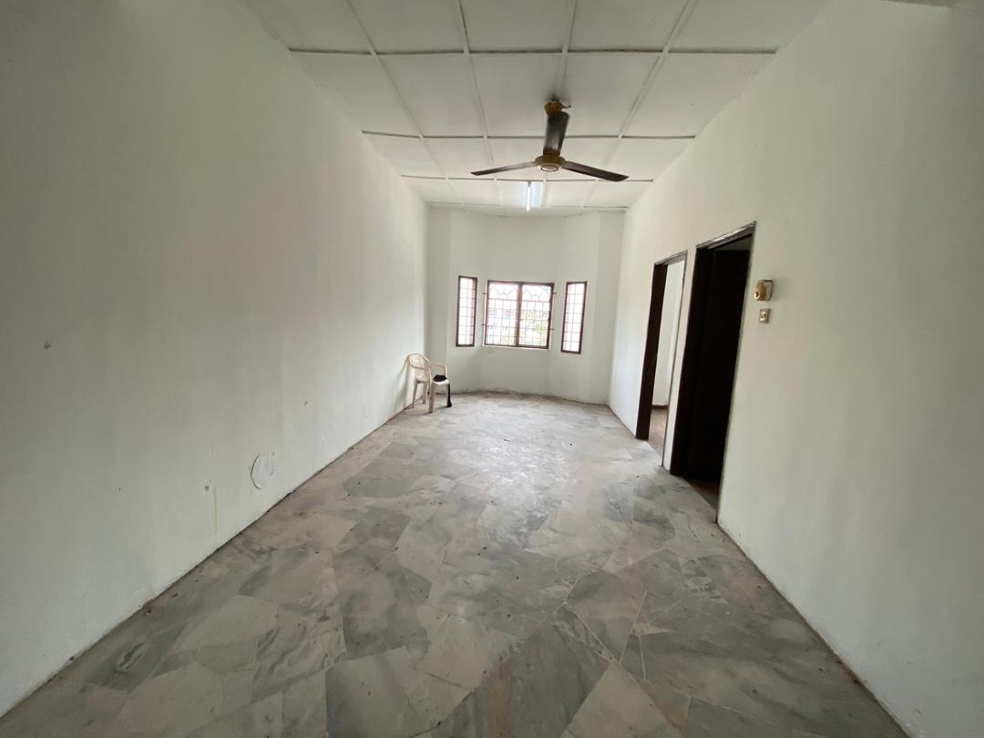 Shop apartment near LRT Setiawangsa 3BED at AU1 bi