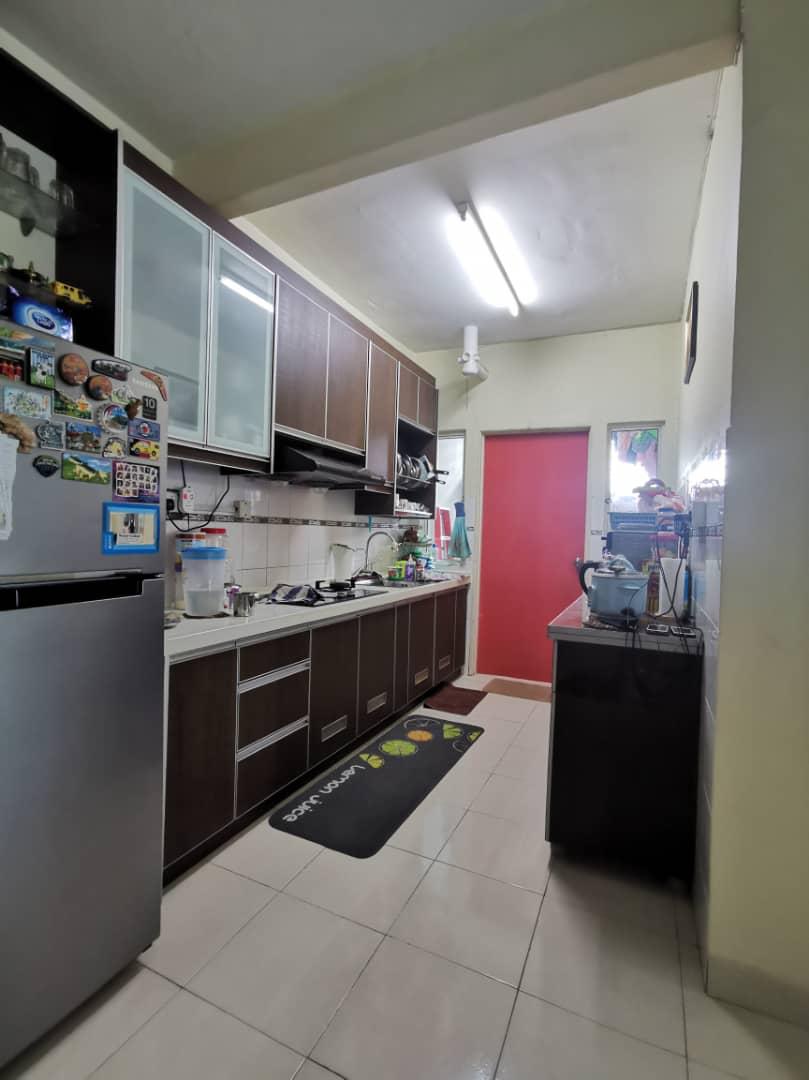 Below Market Value non bumi Banjaria Court, Batu C