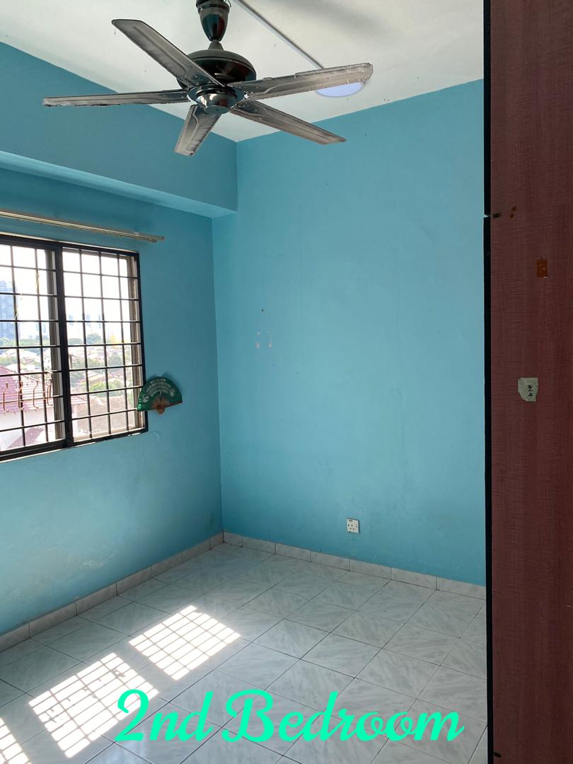 partly furnish Renovated setapak ria condo near jl - photo 3
