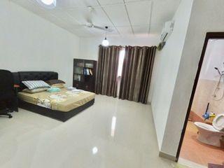 MUST VIEW CLEAN UNIT ...