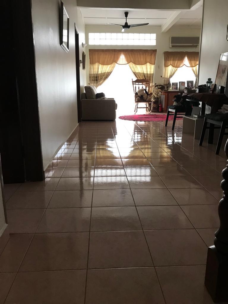 FULLY RENOVATED WELL KEPT 2-Storey Terraced Conerl - photo 9