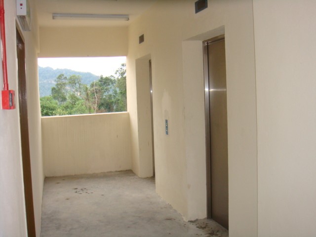 PARTLY FURNISHED SRI HIJAUAN UKAY PERDANA - photo 13