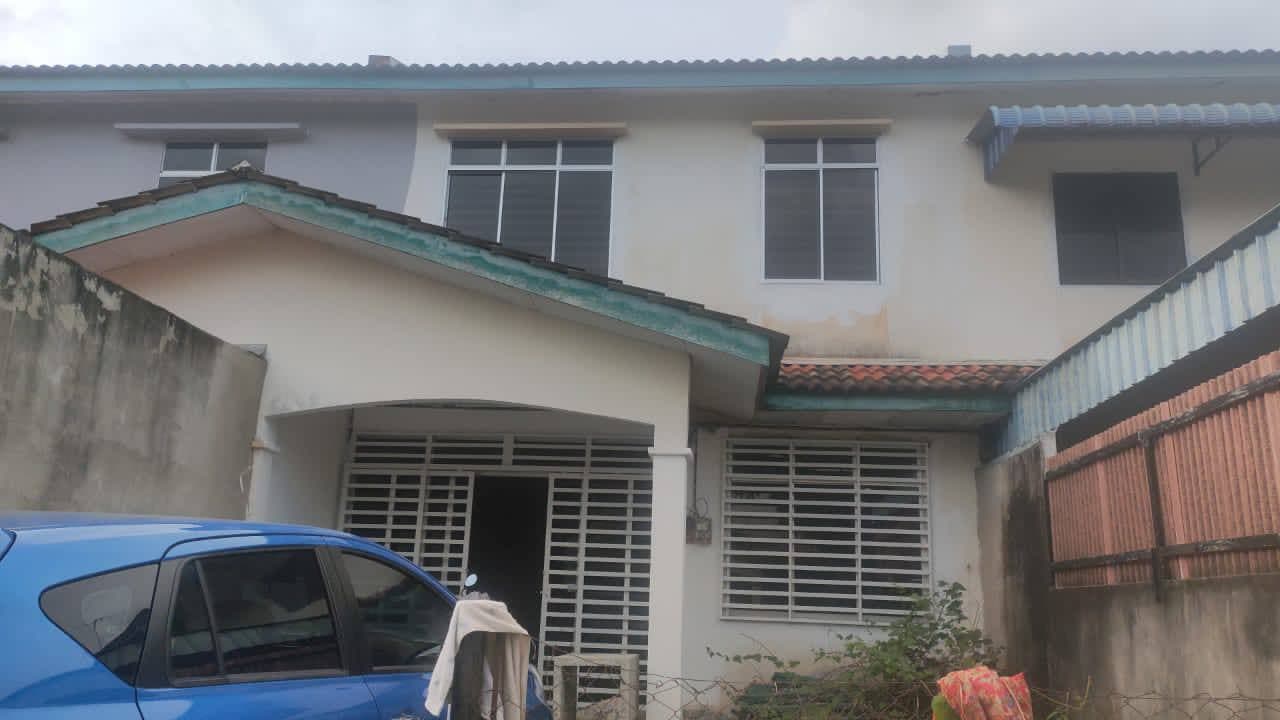 Teres Dua Tingkat Taman Anggerik Amanjaya - photo 1