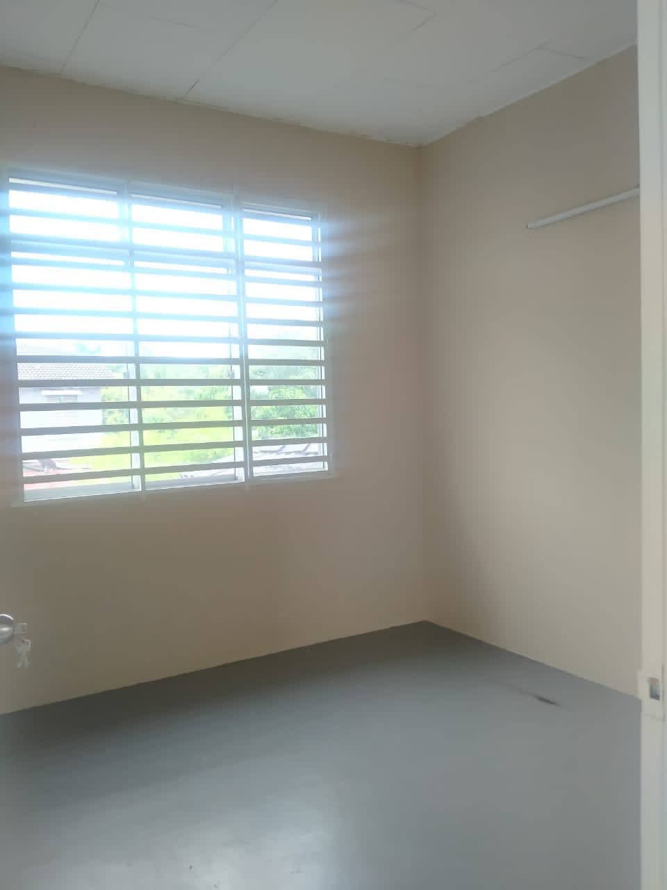 Teres Dua Tingkat Taman Anggerik Amanjaya - photo 11