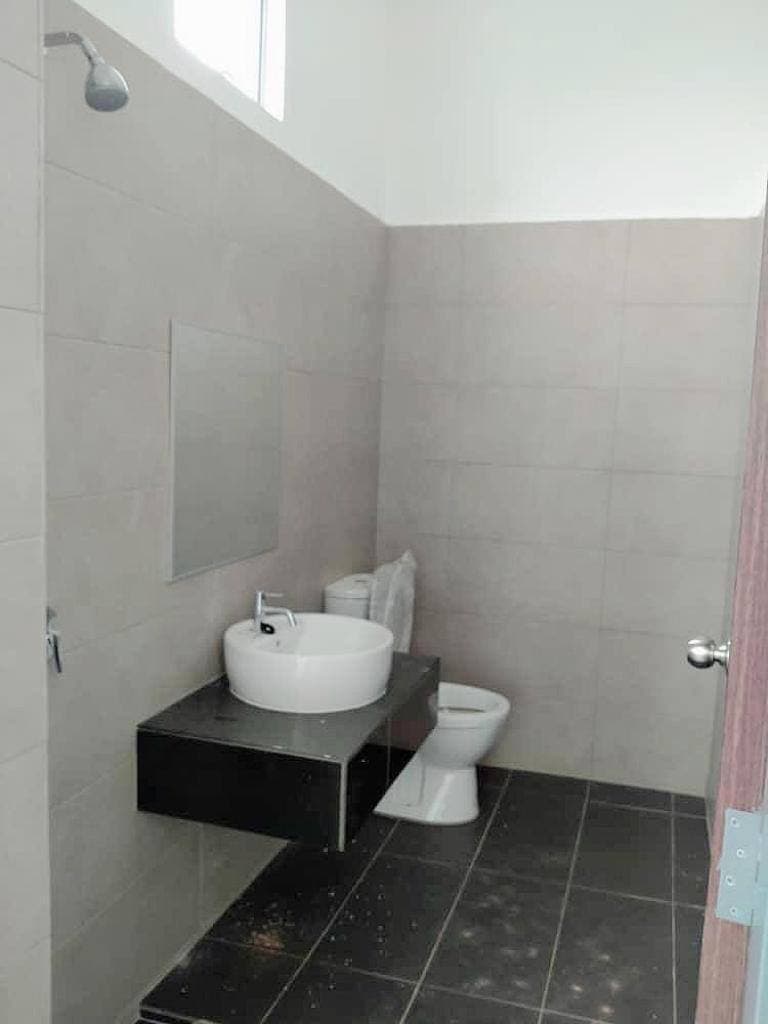 Double Storey SemiD End Lot Taman Tunku Intan Safi - photo 4