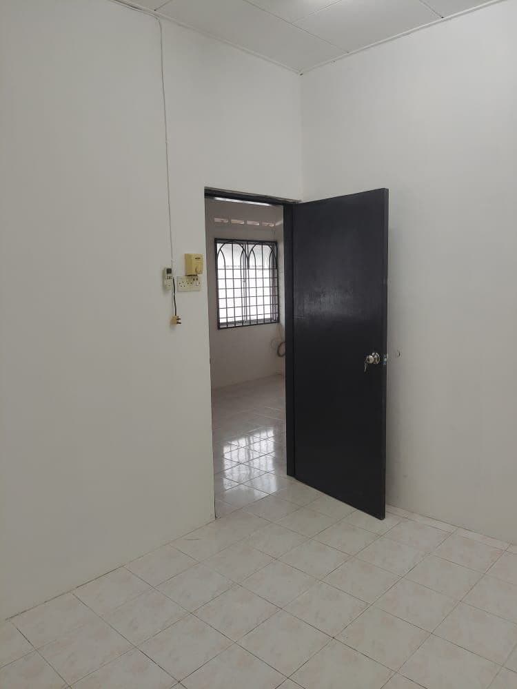 Rumah Teres Taman Changkat Larah Taiping Perak - photo 8