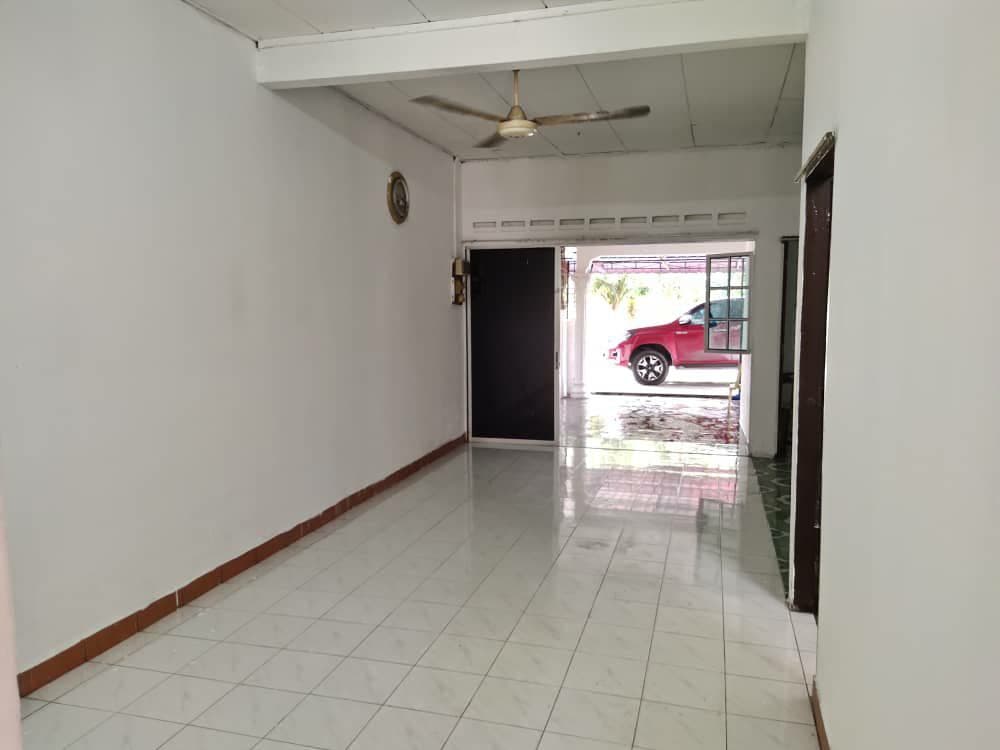 Teres Setingkat Taman Saujana Jaya Asam Kumbang - photo 4