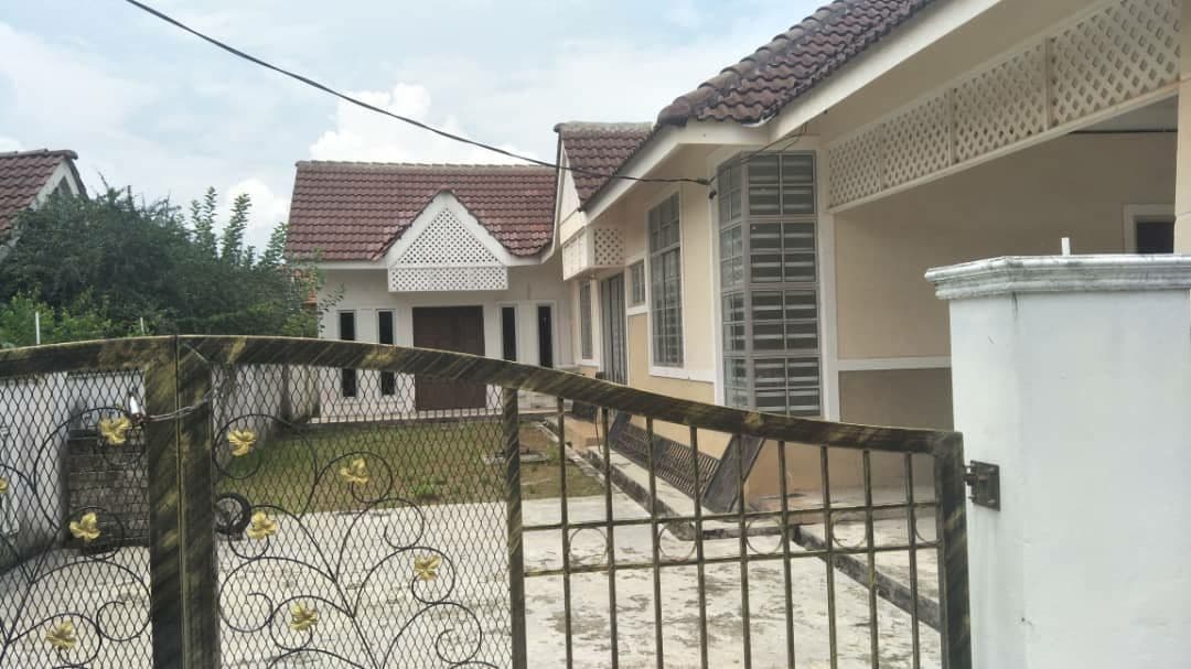 Single Storey Semi D Ambang Height Jln Kenanga Sg - photo 2