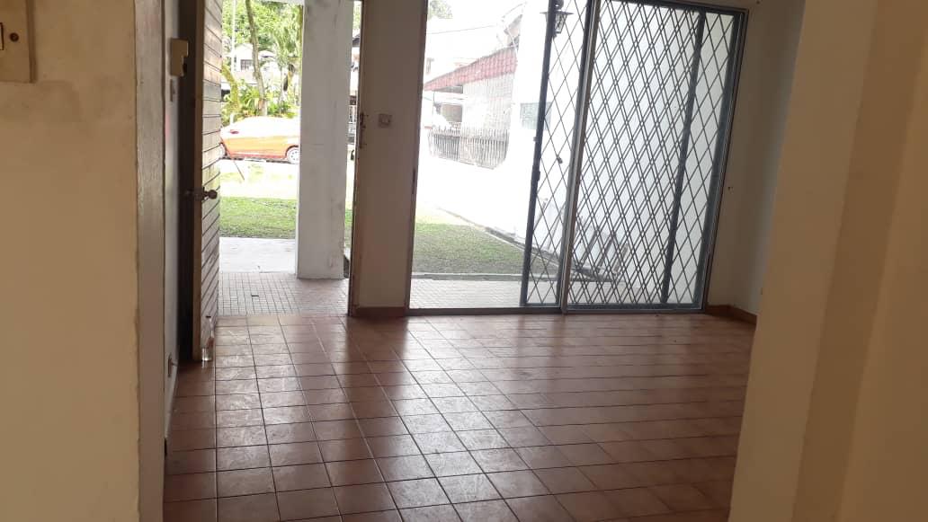 Rumah Double Storey SALE Seksyen 8 Shah ALam - photo 2