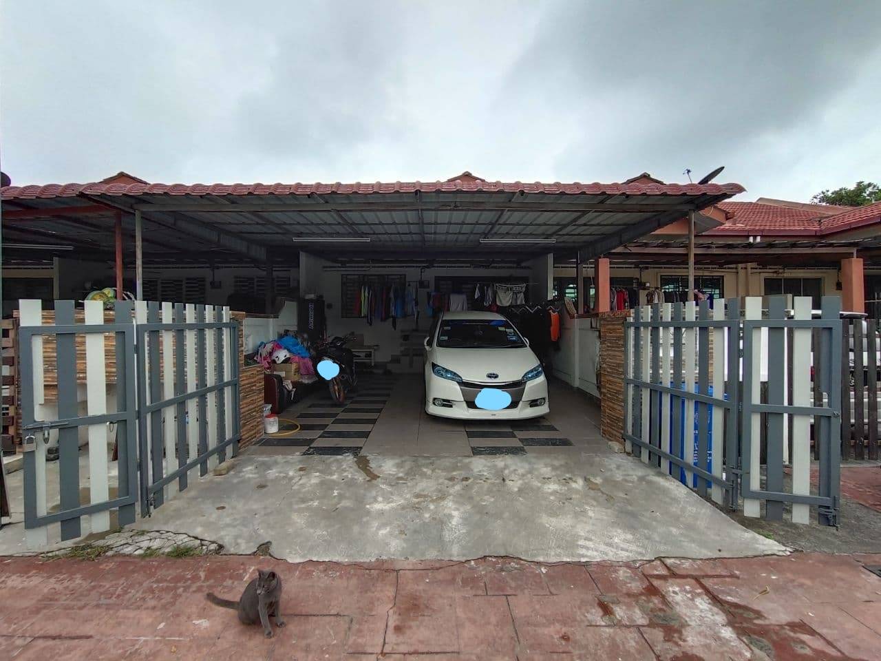 TERES 4 BILIK LORONG MASTAM JLN KEBUN