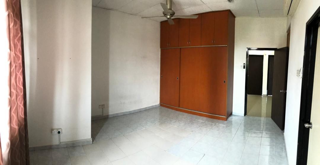 100K BMV 2 Storey Terrace Desa Latania Shah Alam - photo 3