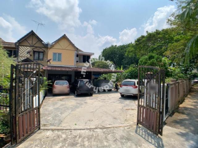 2 Storey Corner Extra Land Seksyen 24 Shah Alam