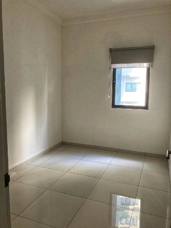 URGENT WTS Seasons Gardens Seksyen 10 Wangsa Maju (Facing Pool)  - photo 2