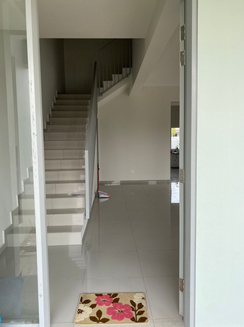 END LOT, 2 Storey Terrace BB Salak Tinggi - photo 11