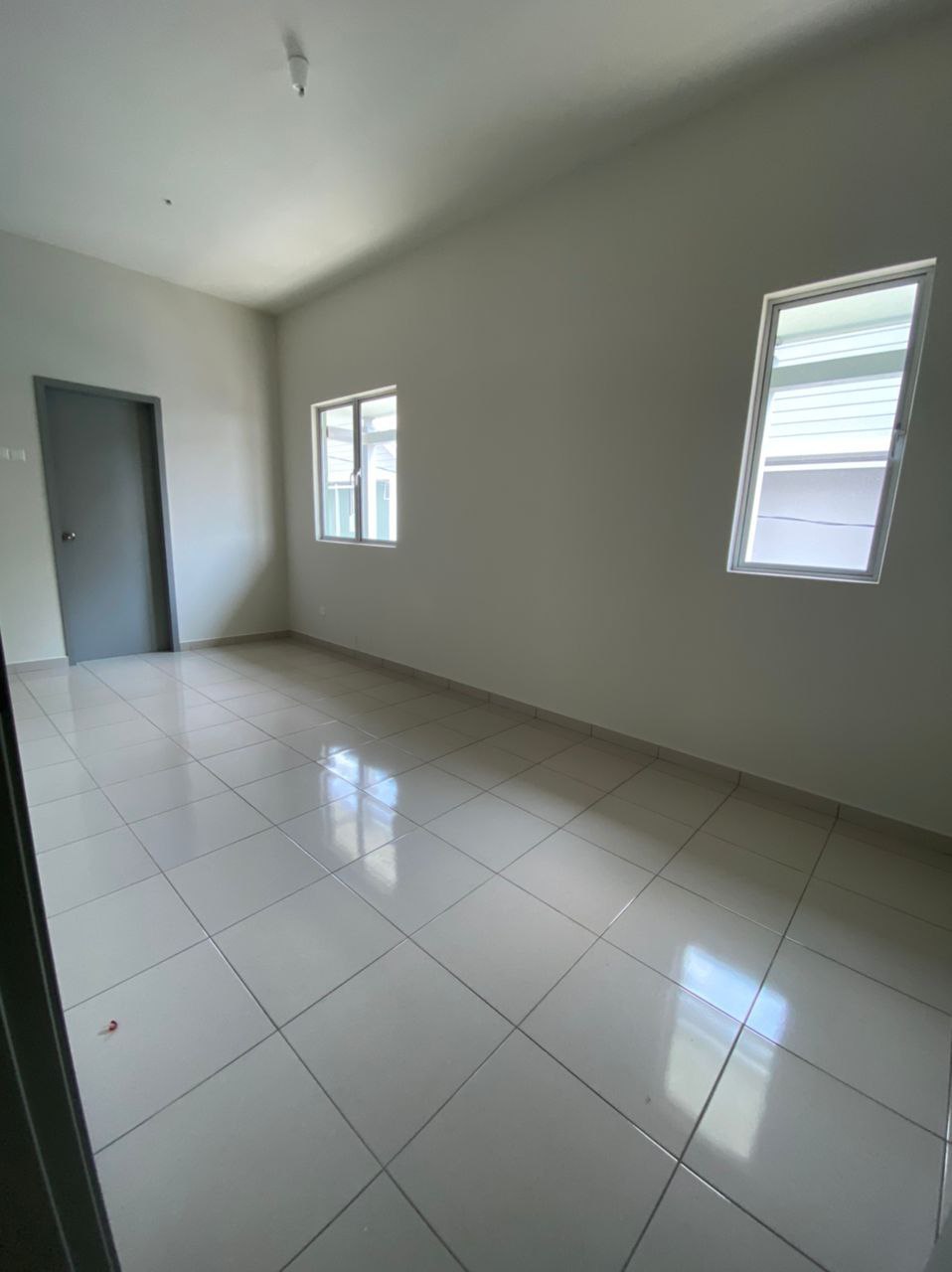 END LOT, 2 Storey Terrace BB Salak Tinggi - photo 13