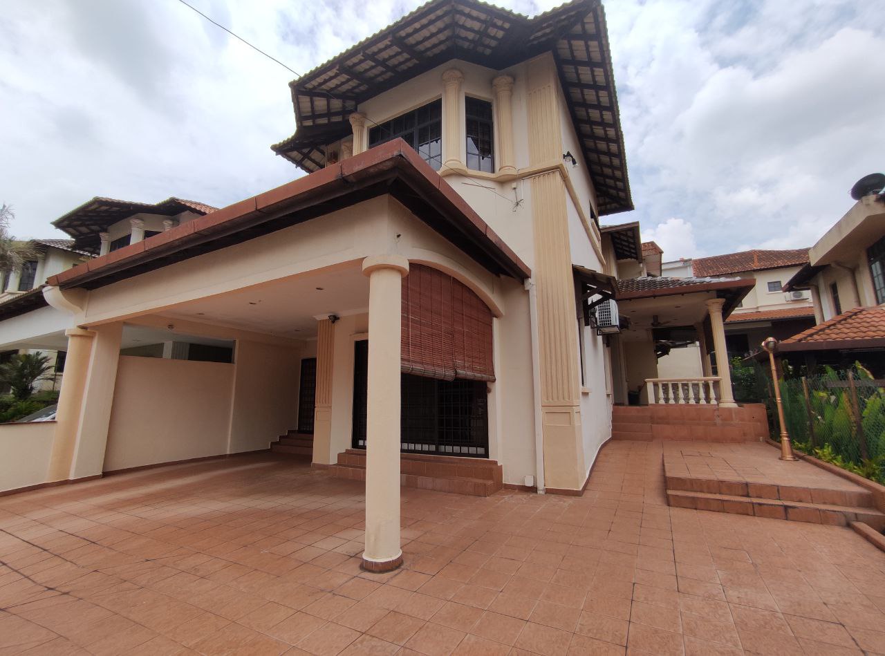 2 storey Semi D Bukit Rahman Putra Sg Buloh