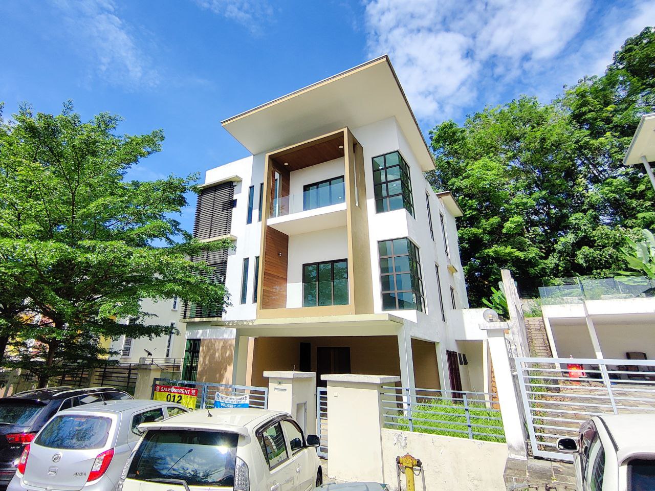 3 Storey Bungalow at Balakong - photo 1