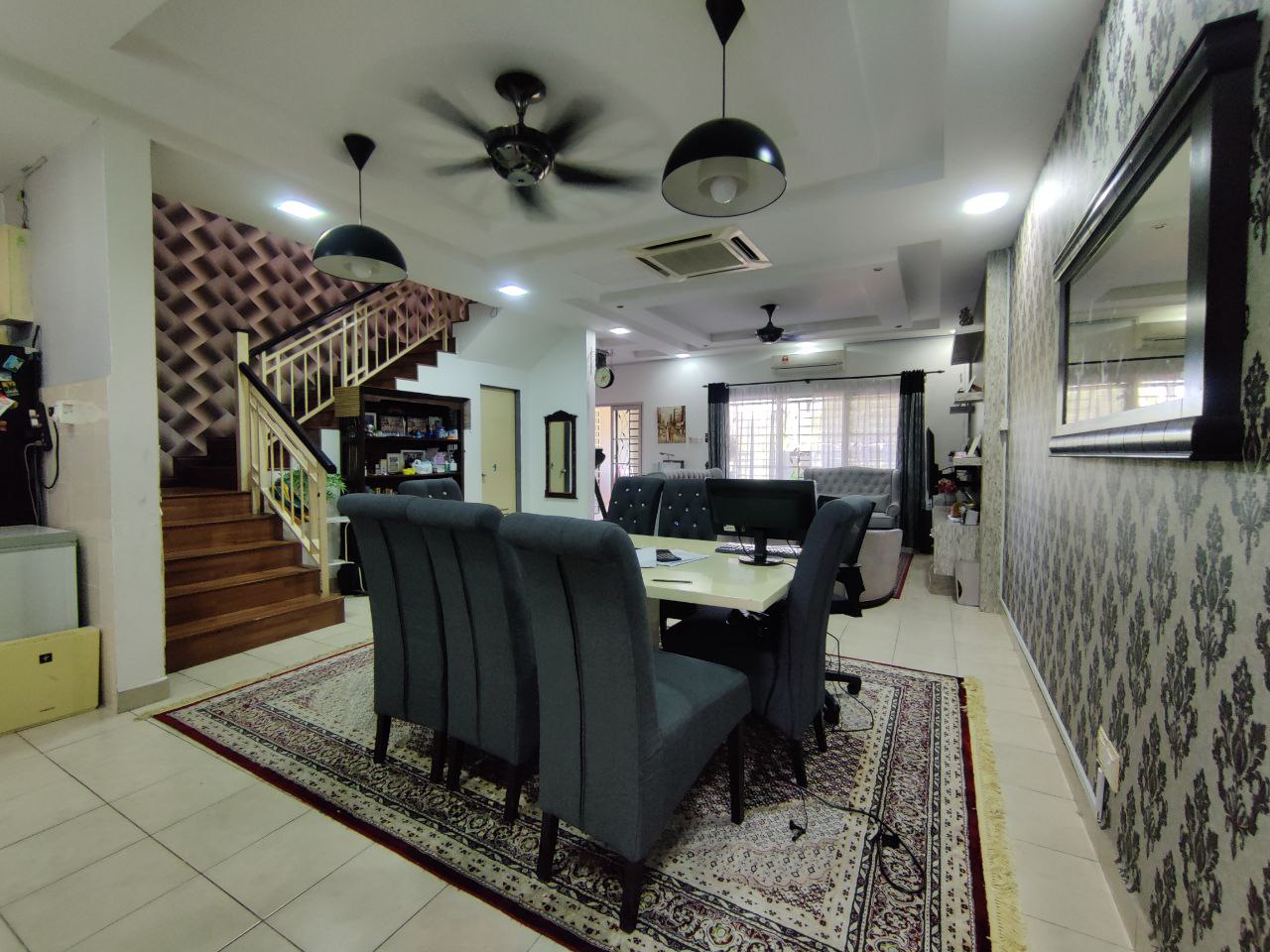 Double Storey Terrace, Jalan Elektron Seksyen U16 - photo 2