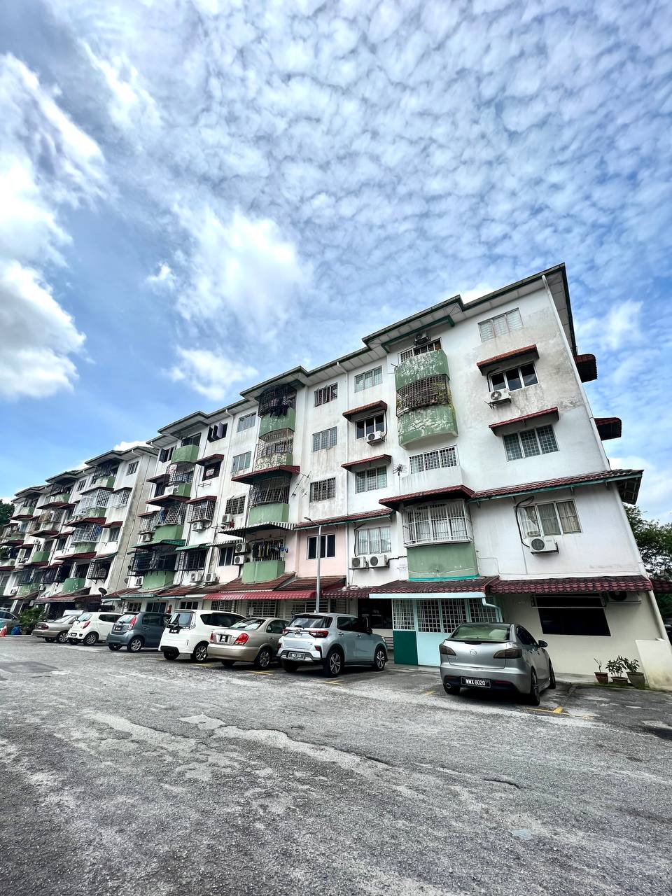 RENOVATED Nuri Court Apartment, Ampang