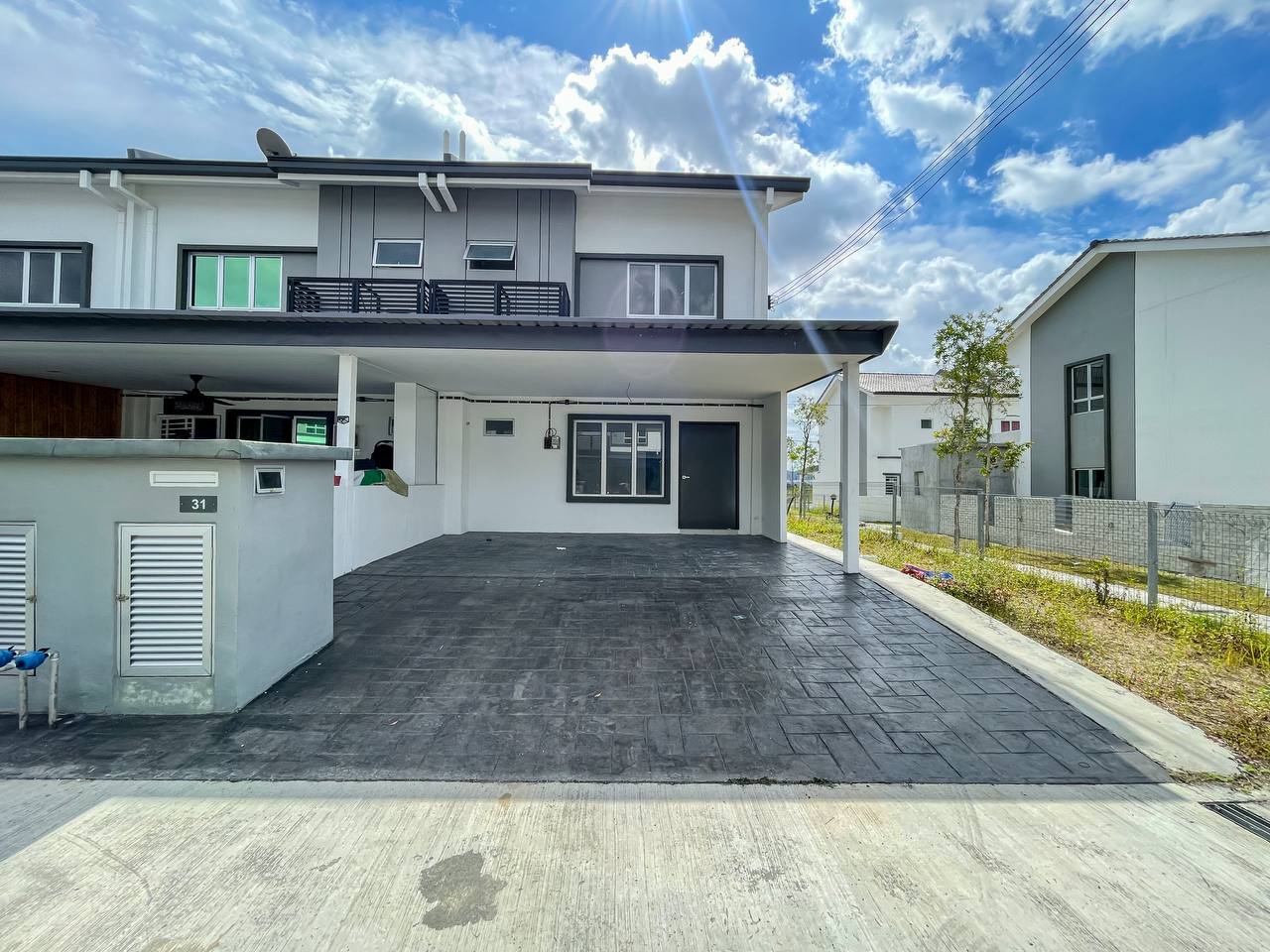 End Lot 2 Storey LBS Rentak Perdana Bd Puncak Alam