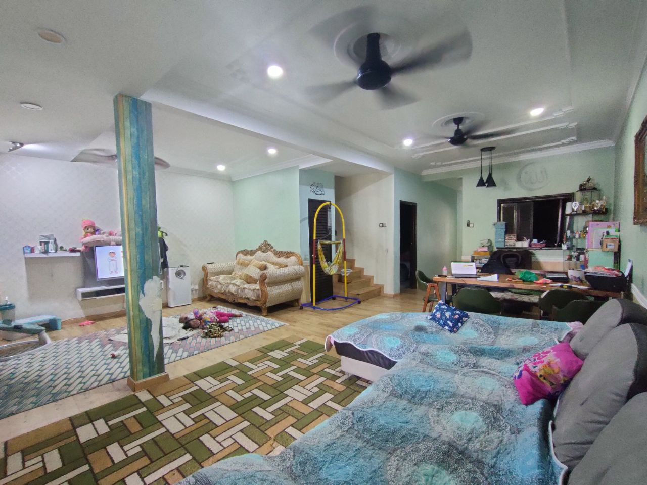 Double Storey Terrace, Bandar Tun Hussein Onn, Che