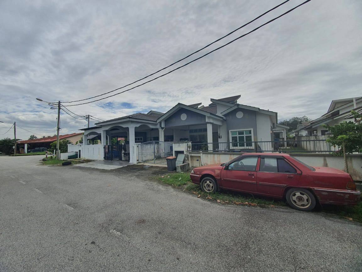 Single storey dengkil BEN SAPIT - photo 11