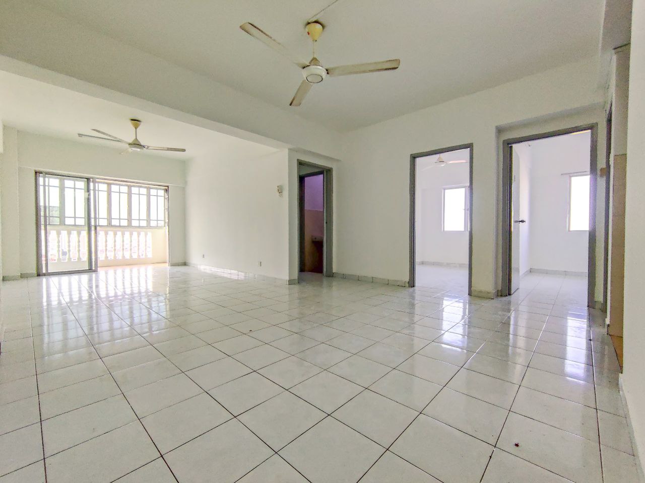 Plaza Indah Apartment Kajang Azreen