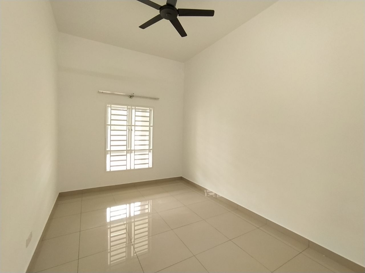 Rumah Baru Semi D Warisan Villa Nilai - photo 3