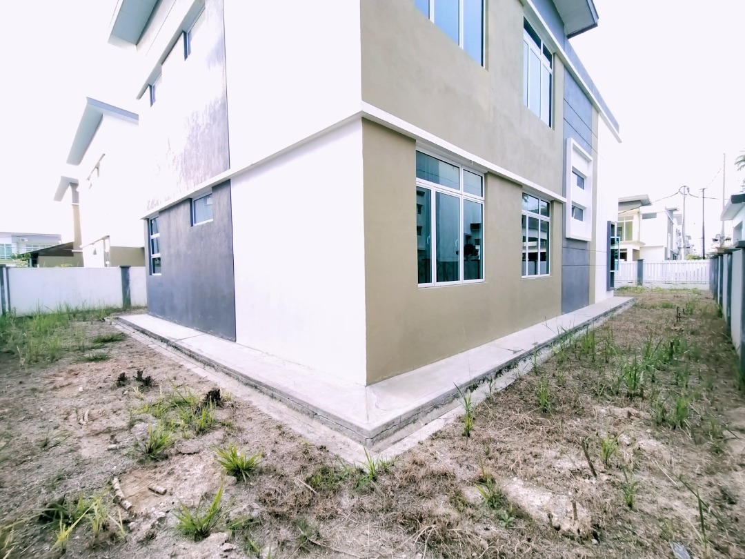 DOUBLE STOREY BUNGALOW TAMAN SENAWANG PERDANA - photo 7