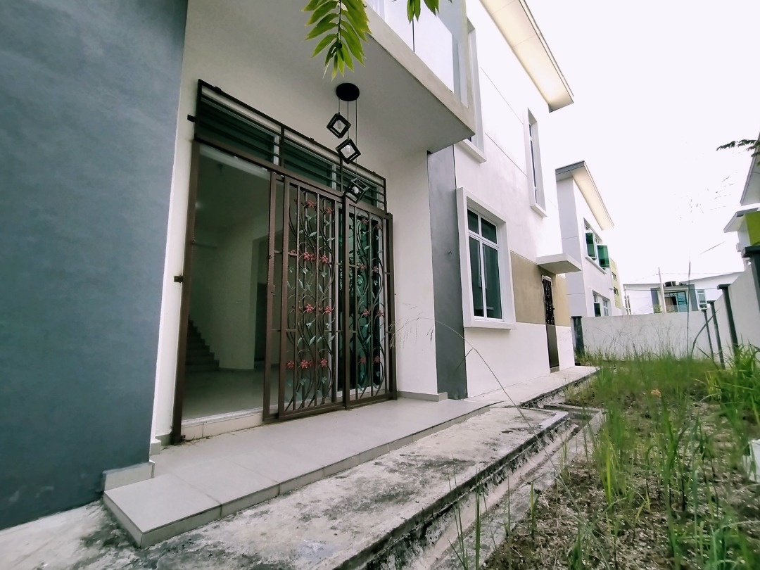 DOUBLE STOREY BUNGALOW TAMAN SENAWANG PERDANA - photo 8