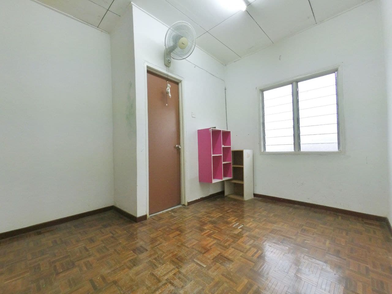 DOUBLE STOREY CORNER LOT TMN DESA VISTA CHEAP - photo 11