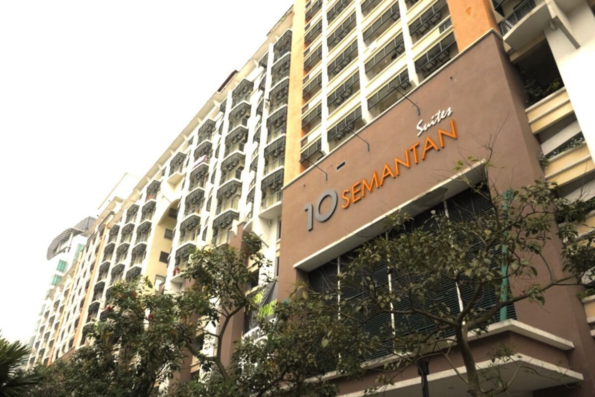 10 SEMANTAN SUITES DAMANSARA KL BLOCK B
