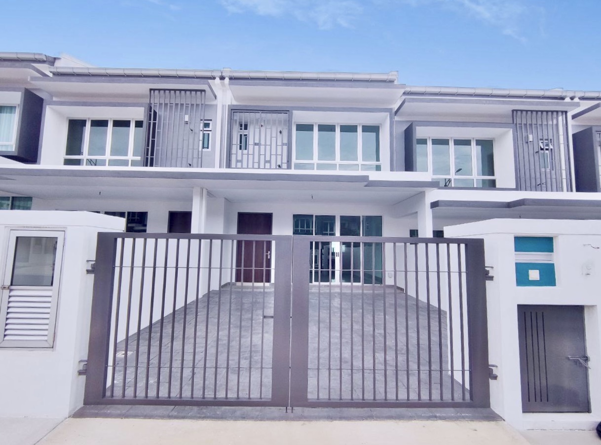 2 Storey House, Adiva Serenia City, Kota Warisan