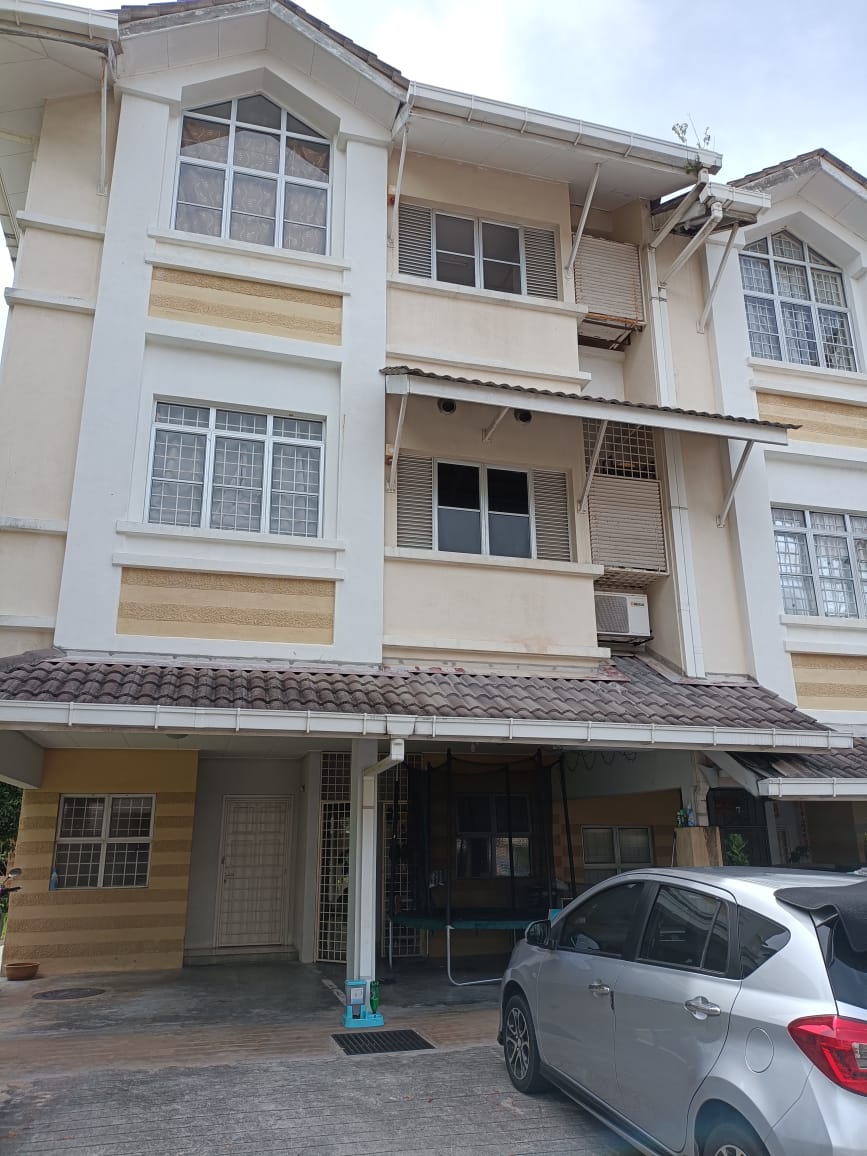 Townhouse presint 16 putrajaya non bumi lot