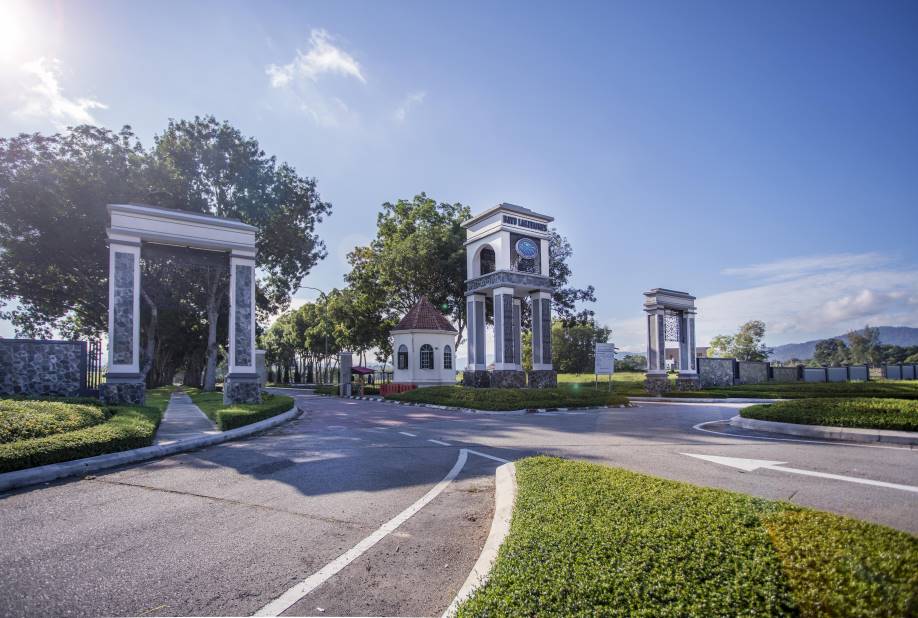 Bungalow Land Lot Bayu Lake Homes