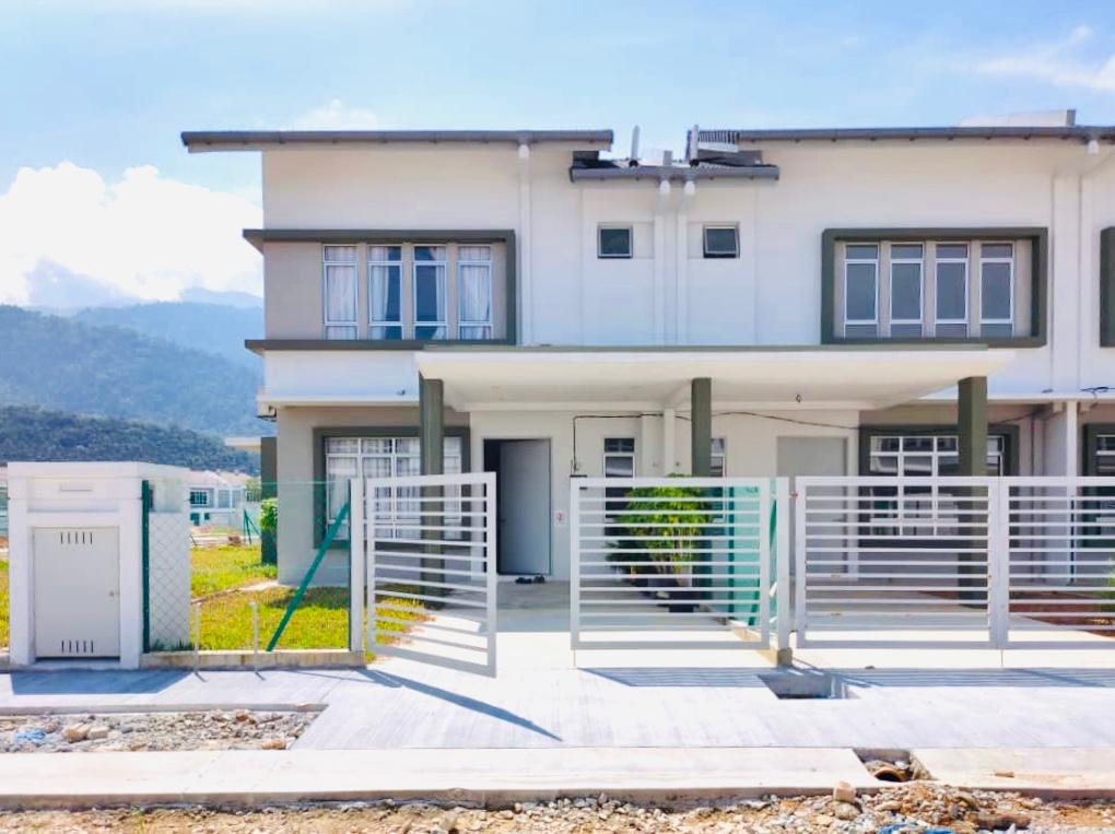 1 Half Storey Link House Zora Proton City Tg Malim - photo 1