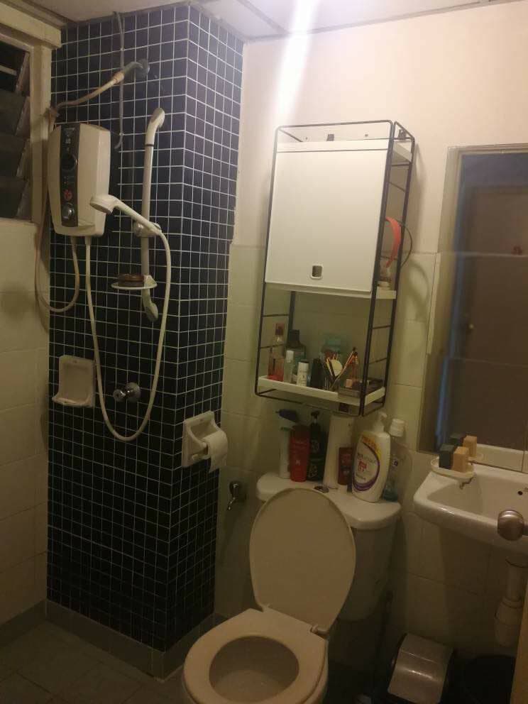 PERDANA EXCLUSIVE CONDOMINIUM, CORNER UNIT, - photo 6