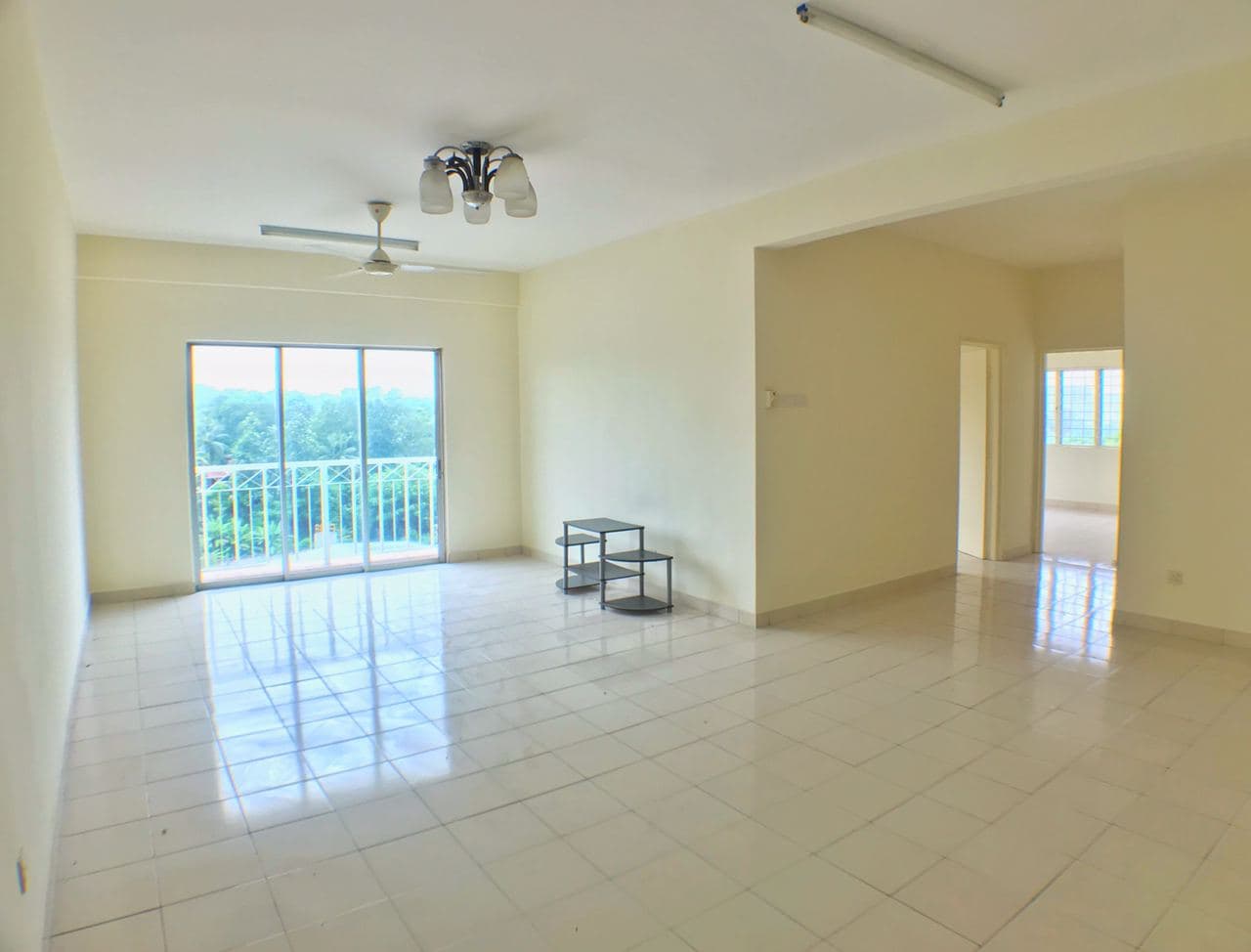 Juta Mines Condominium, Seri Kembangan - photo 6
