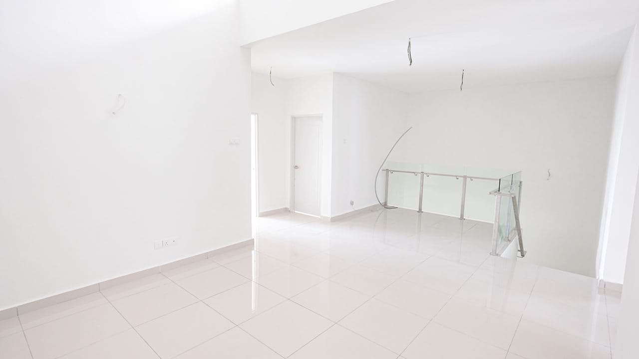 Double Storey Hyperlink, D Kayangan Seksyen 13, Sh - photo 6