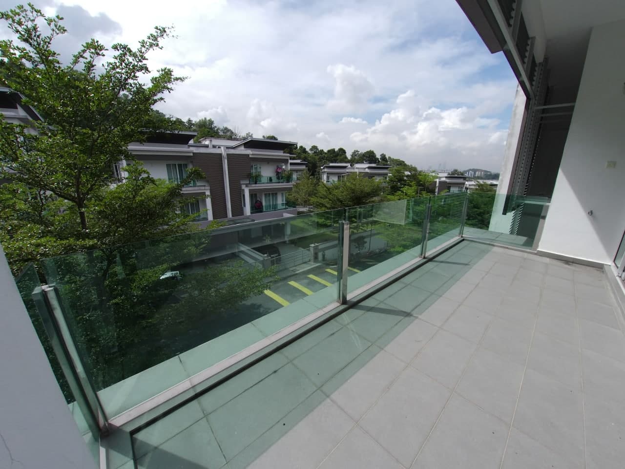 3 STOREY SEMI D BEVERLY HEIGHTS - photo 5