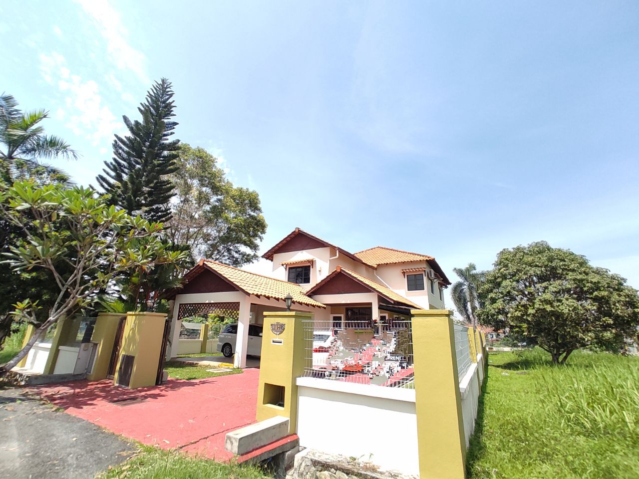 Exclusive Bungalow SBCR For Sale - photo 3
