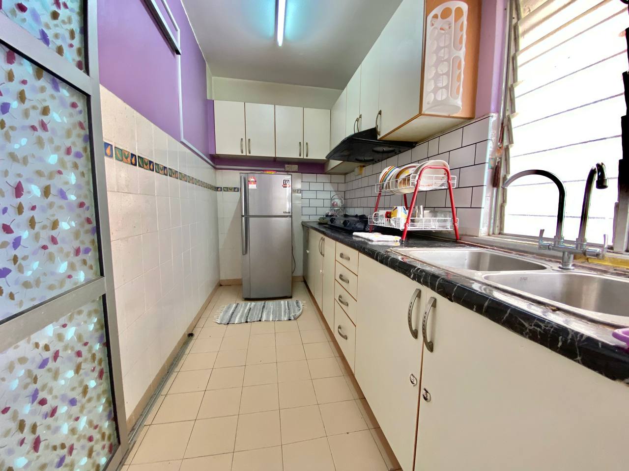 CORNER LOT Latan Biru Apartment Kota Damansara - photo 7
