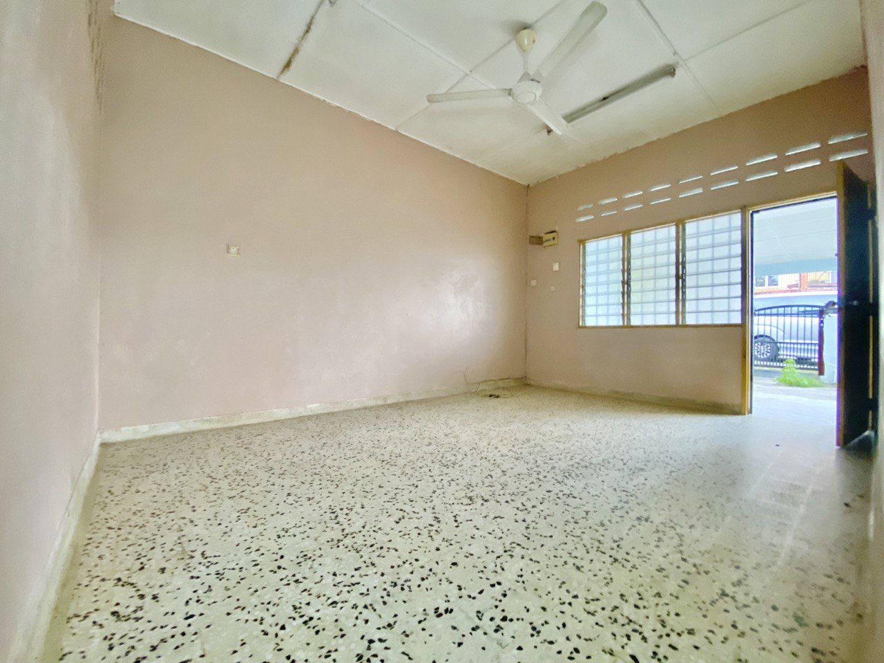 FREEHOLD 1 Sty Taman Perwira Gombak - photo 4