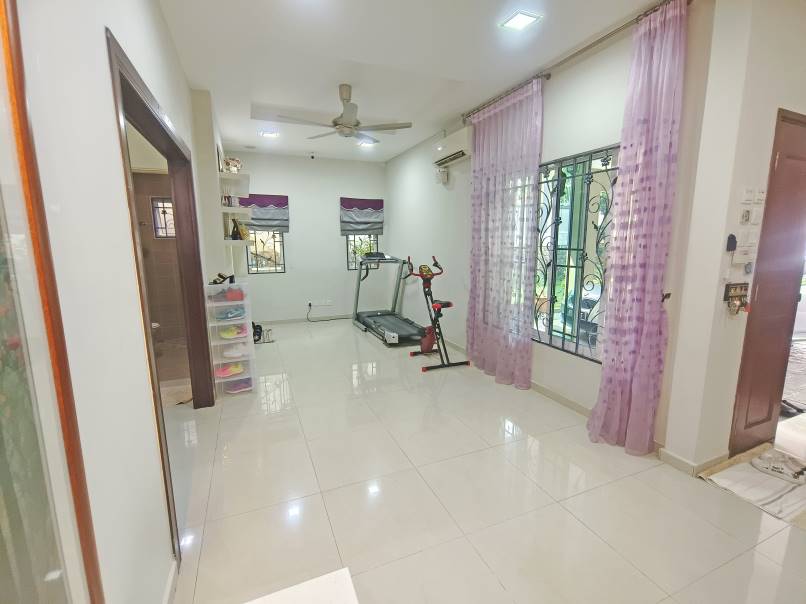 Laville, Bandar Tun Hussein Onn - photo 2