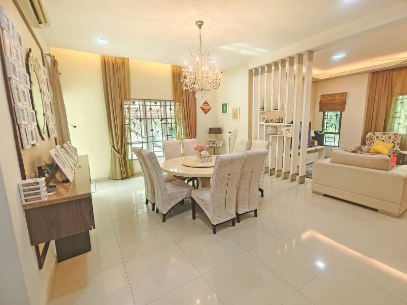 Laville, Bandar Tun Hussein Onn - photo 3
