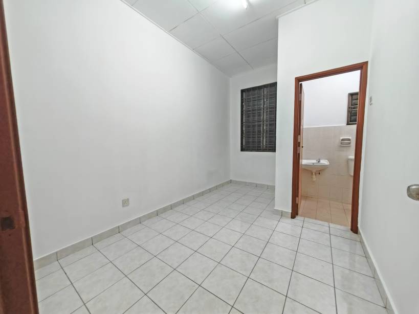 Taman Putra Prima - photo 9